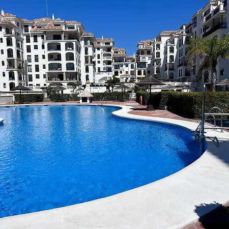 Luxurious 3 Bedroom Beachfront